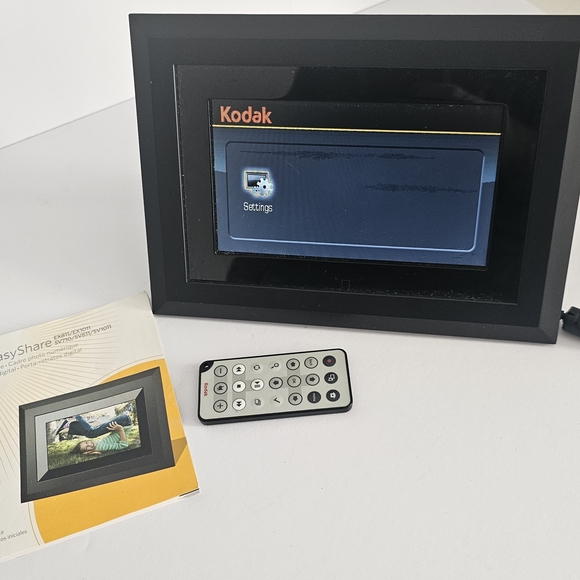 Kodak Digital Photo Frame with Remote - Picture 10 of 10